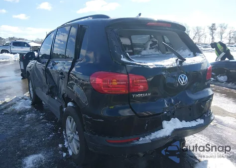 2015 Volkswagen Tiguan S z USA, uszkodzony, nr VIN WVGAV7AX3FW593963
